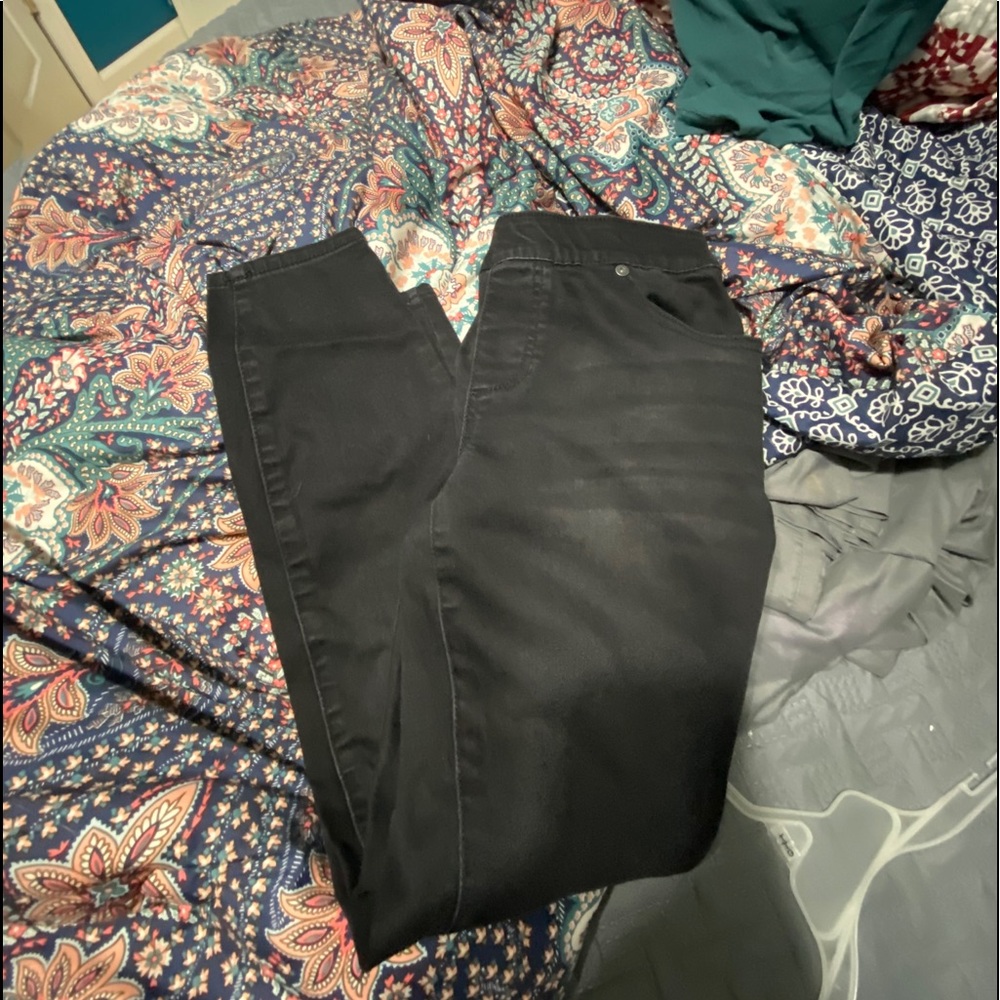 Black jeggings